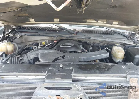 2005 Chevrolet Suburban 1500 Ls z USA, uszkodzony, nr VIN 3GNEC16Z25G132924